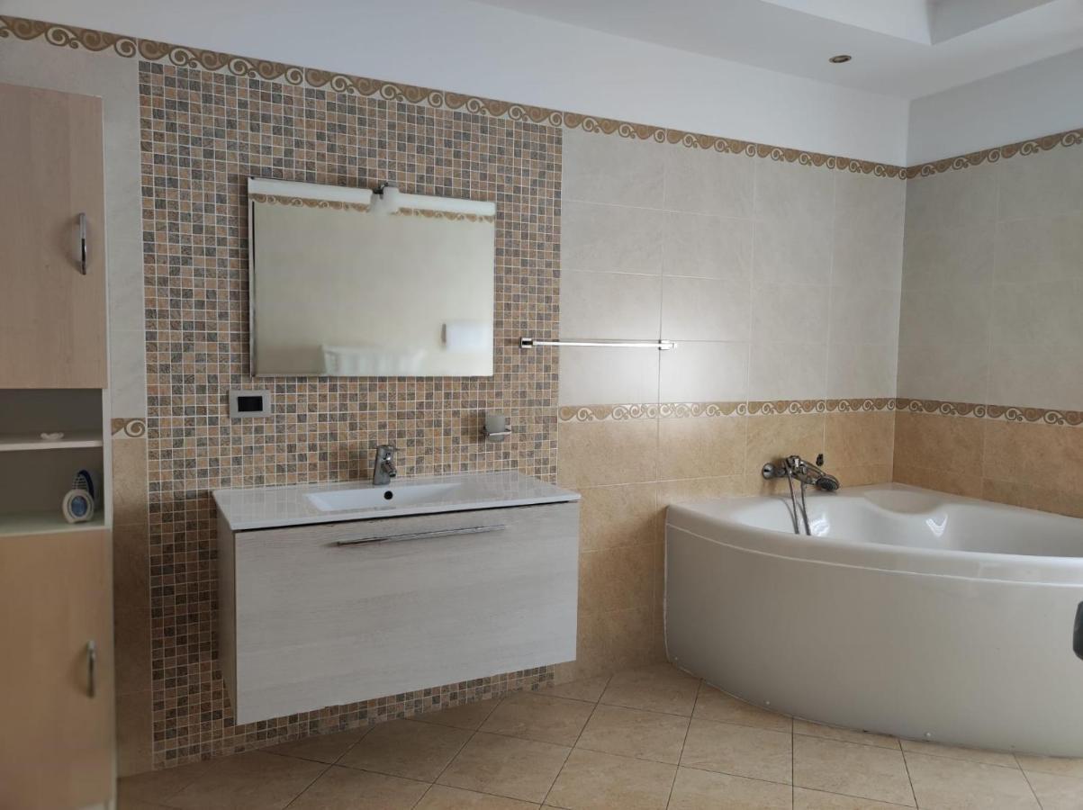 Genoard Apartment Palermo Luaran gambar