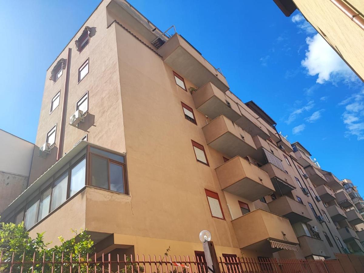 Genoard Apartment Palermo Luaran gambar