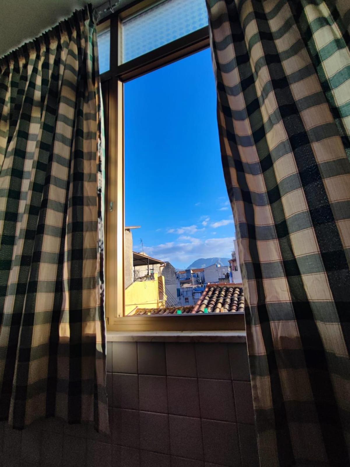 Genoard Apartment Palermo Luaran gambar